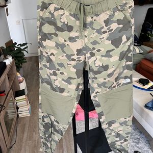 The North Face Ponderosa Camo pants